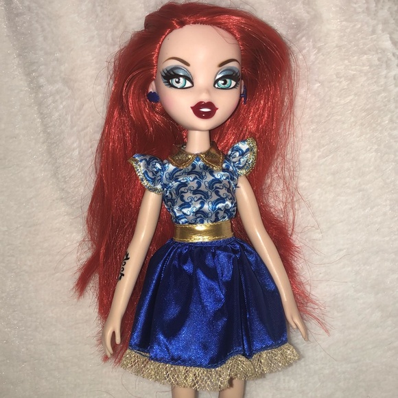 Bratzilla Bratz Meygana Broomstix Core doll 2013 - Picture 1 of 9